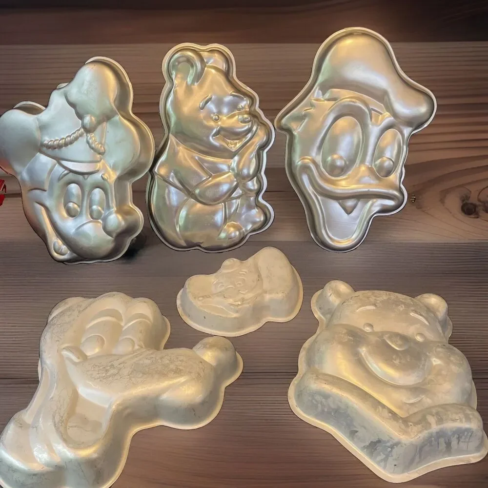 Vintage Wilton Disney Cake Pan Lot of 6 Mickey Donald Pluto Dumbo 2 Pooh GUC